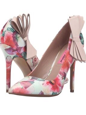 Blue by Betsey Johnson Kammiee Floral Pointed Toe High Heels with Pink Bow